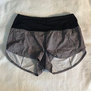 lululemon Speed Up Short - Grey - Size 8 - 2.5" Inseam
